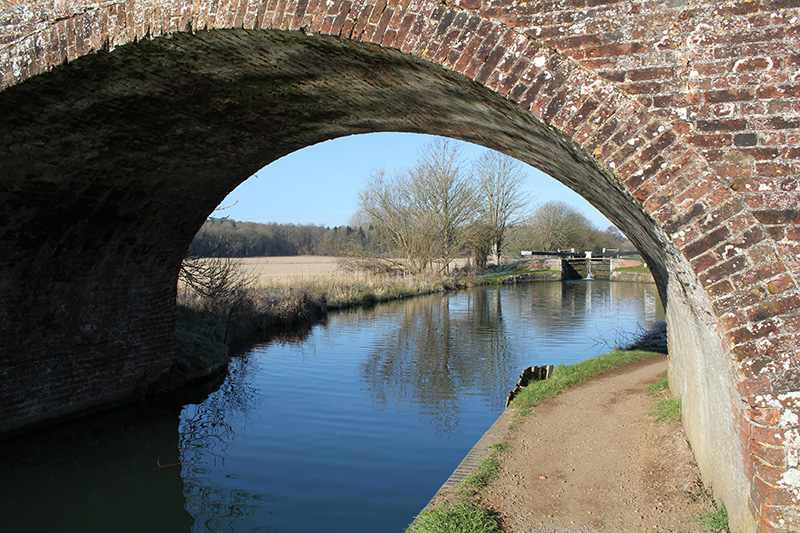 canal bridge arch